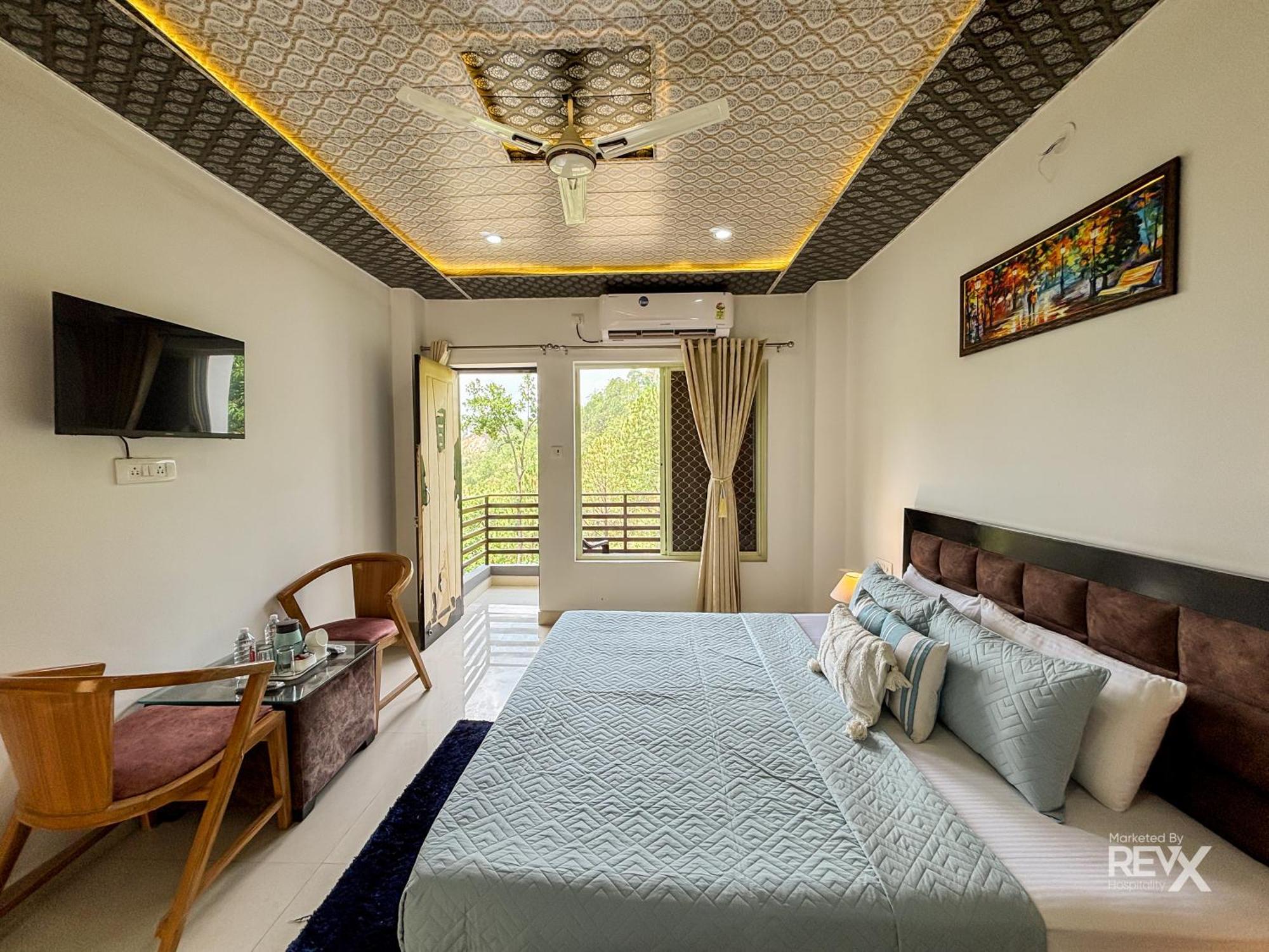Hotel Prince Valley 兰斯顿 外观 照片