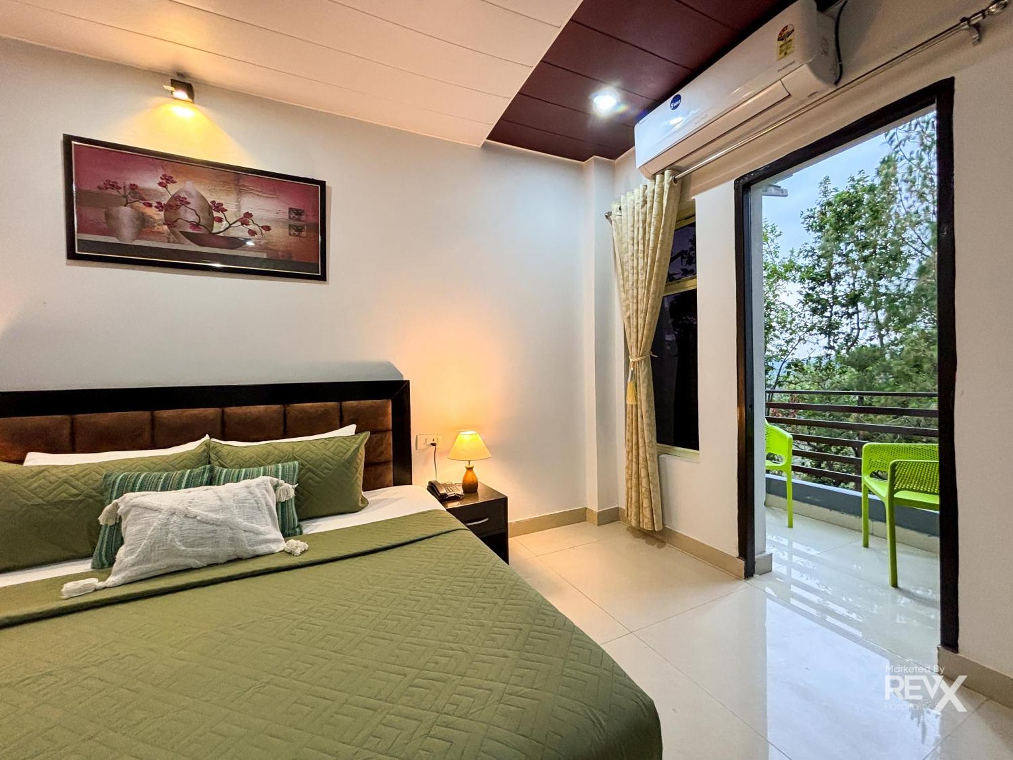 Hotel Prince Valley 兰斯顿 外观 照片